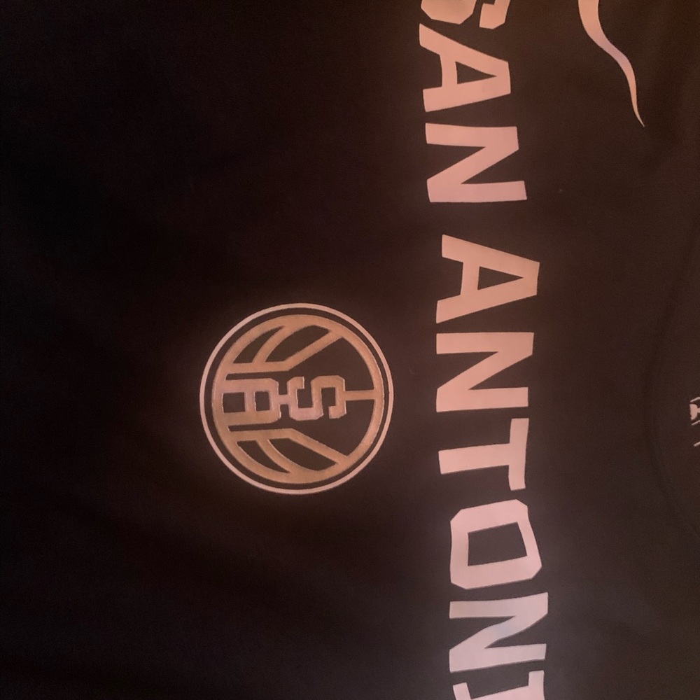 San Antonio Spurs NBA Alt Hem tee shirt sz Large. New with tags in original bag - Picture 3 of 16